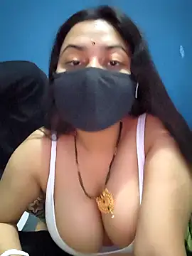 Snapshot of SassyWildCouple chatting on 09.10.25 SassyWildCouple online show from 09.10.25