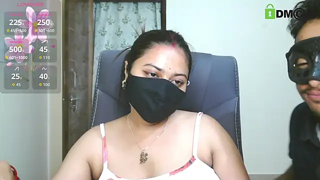 SassyWildCouple online show from 04.18.26