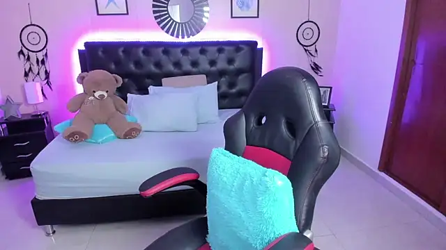 LolaVillalobos online show from 03.03.26