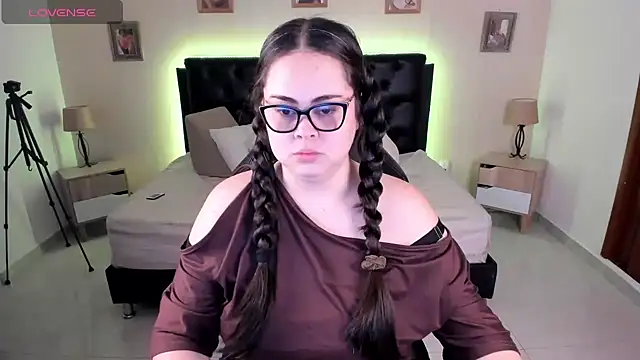 LolaVillalobos online show from 07.14.26