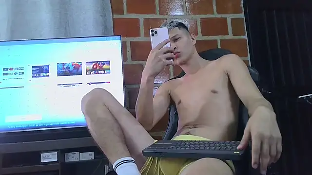 Twinkcock22 online show from 03.02.26