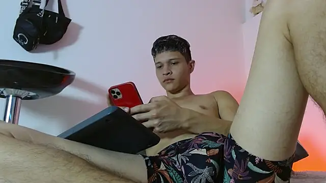 Twinkcock22 online show from 04.19.26