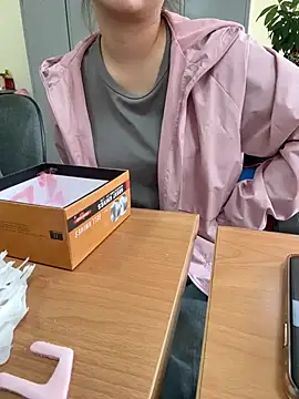 PhuongNhi21 online show from 10.23.25