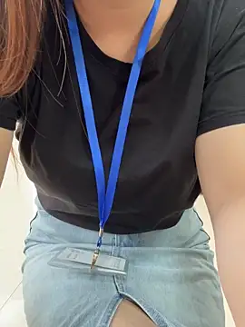 PhuongNhi21 online show from 11.07.25