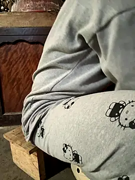 PhuongNhi21 online show from 11.23.25