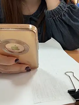 PhuongNhi21 online show from 12.04.25