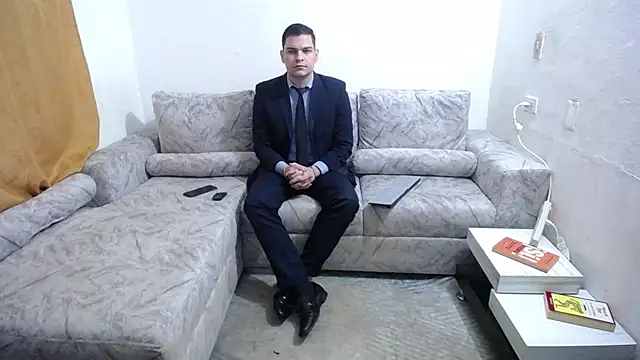Snapshot of Victor_Maitland chatting on 09.30.25 Victor Maitland online show from 09.30.25