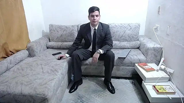 Victor Maitland online show from 02.08.26