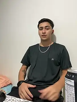 Tavinho067 online show from 11.12.25