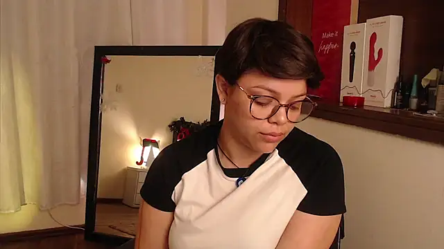 Snapshot of Amanda_sweet chatting on 12.28.24 Amanda sweet online show from 12.28.24