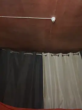 Snapshot of Ur_latinahotpaprika chatting on 10.28.25 Ur latinahotpaprika online show from 10.28.25