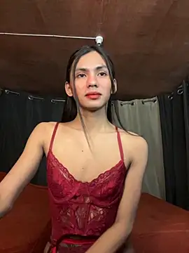 Snapshot of Ur_latinahotpaprika chatting on 11.03.25 Ur latinahotpaprika online show from 11.03.25