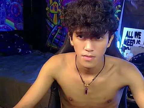 Snapshot of kenbigcockxx chatting on 07.03.26 kenbigcockxx online show from 07.03.26