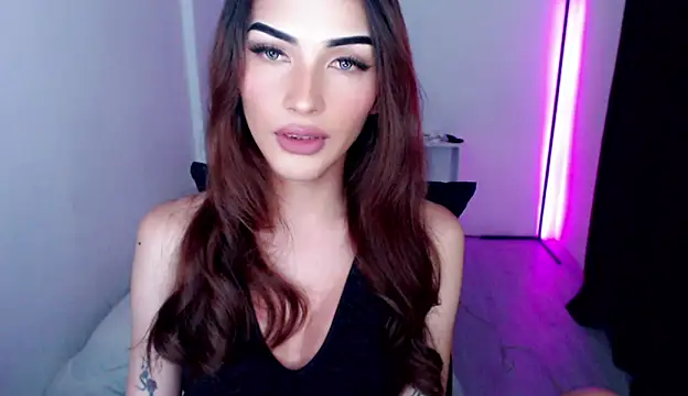 Snapshot of Alicegreenexx chatting on 04.26.26 Alicegreenexx online show from 04.26.26