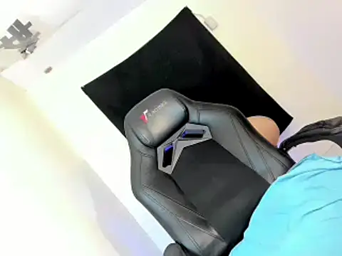 SexualDesire1x online show from 04.13.26