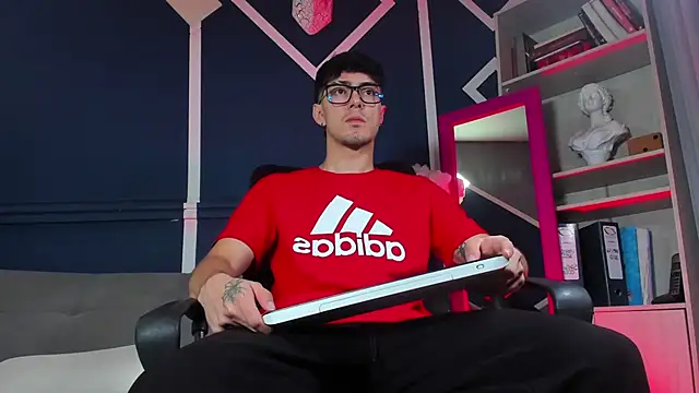 etham wolf  online show from 12.17.25