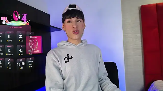 Snapshot of Ezra_Storm chatting on 09.09.25 Ezra Storm online show from 09.09.25