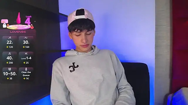 Snapshot of Ezra_Storm chatting on 09.13.25 Ezra Storm online show from 09.13.25