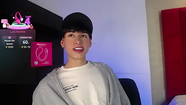 Snapshot of Ezra_Storm chatting on 09.20.25 Ezra Storm online show from 09.20.25