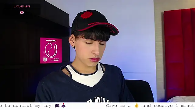 Snapshot of Ezra_Storm chatting on 09.27.25 Ezra Storm online show from 09.27.25