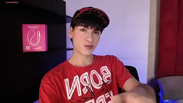 Snapshot of Ezra_Storm chatting on 09.29.25 Ezra Storm online show from 09.29.25