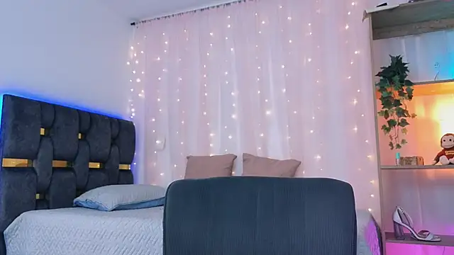 anitaglow online show from 10.12.25