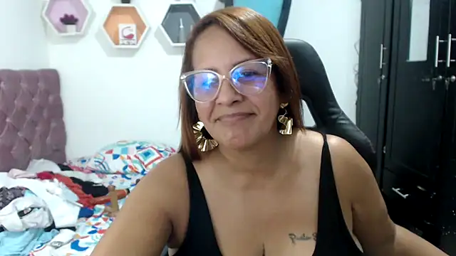 cristydirtyhot online show from 12.16.25