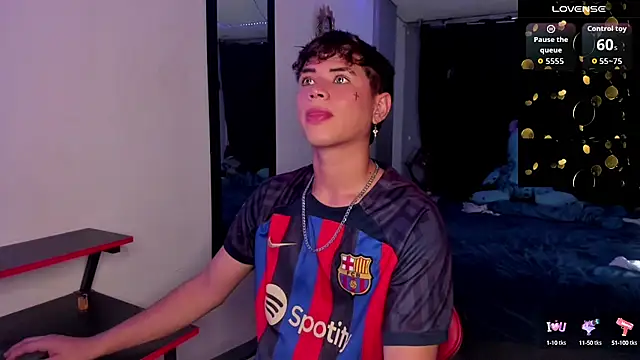 Snapshot of Jostin18 chatting on 09.24.25 Jostin18 online show from 09.24.25