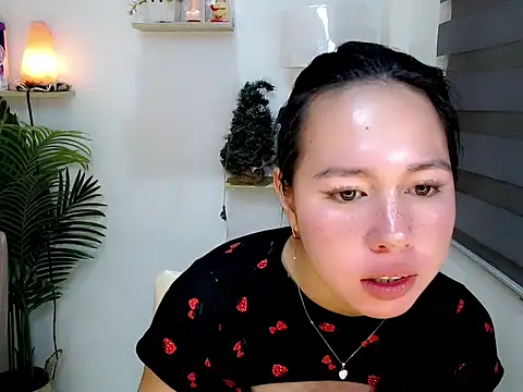 Snapshot of kimbratx chatting on 02.05.26 kimbratx online show from 02.05.26