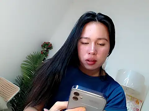 Snapshot of kimbratx chatting on 02.23.26 kimbratx online show from 02.23.26