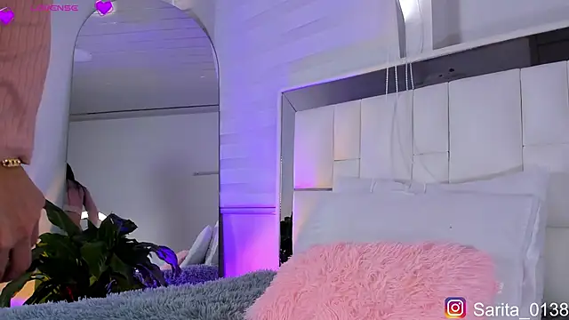 Snapshot of sara_goddess01 chatting on 09.16.25 sara goddess01 online show from 09.16.25