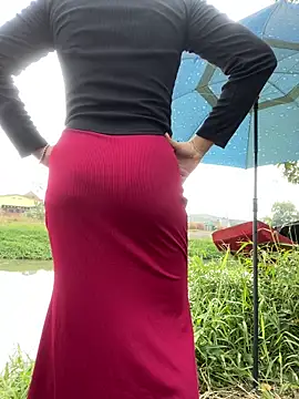 FishingGirl online show from 12.20.25