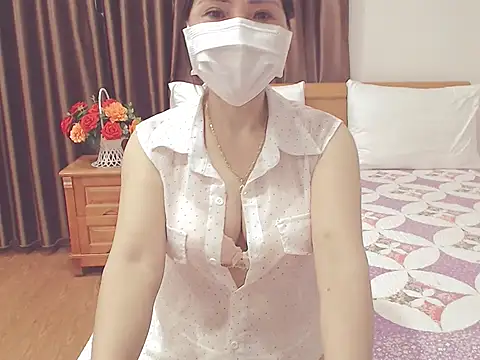 ruby 8x online show from 10.08.25