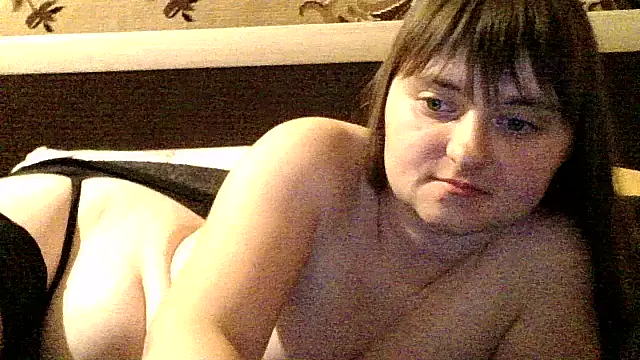 LuckyLust11 online show from 09.28.25