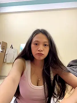 Snapshot of Aghenh chatting on 10.07.25 Aghenh online show from 10.07.25