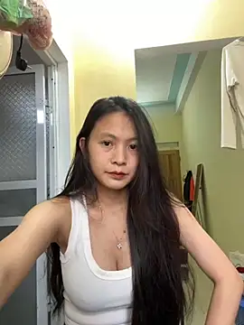 Snapshot of Aghenh chatting on 10.22.25 Aghenh online show from 10.22.25