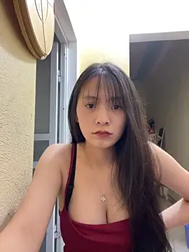 Snapshot of Aghenh chatting on 11.15.25 Aghenh online show from 11.15.25