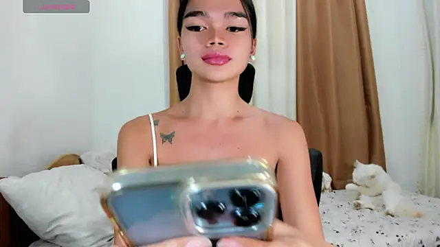 kendall petite18 online show from 07.09.26