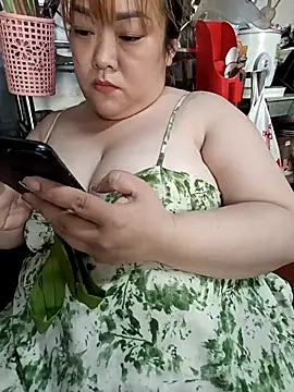 Snapshot of Cindy237st chatting on 09.23.25 Cindy237st online show from 09.23.25