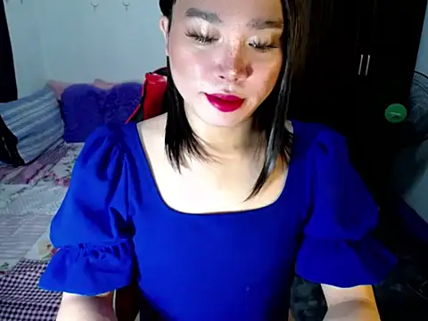 Urassiansweetcummer online show from 09.22.25