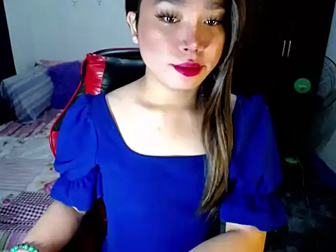 Urassiansweetcummer online show from 10.06.25