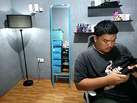 Snapshot of amanda_vuitton chatting on 09.22.25 amanda vuitton online show from 09.22.25