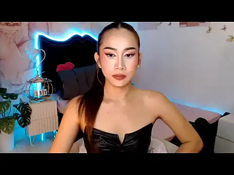 Snapshot of Sluttyvana chatting on 03.10.26 Sluttyvana online show from 03.10.26