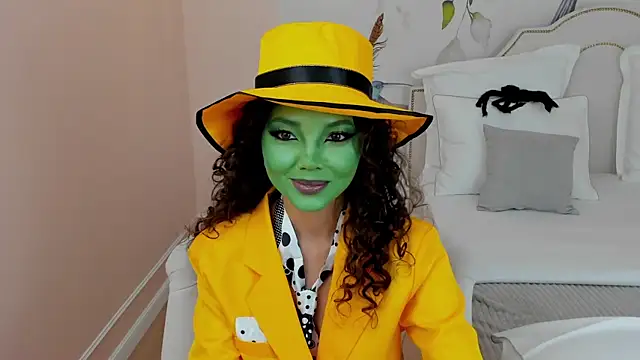 MargaretPeace online show from 11.01.25