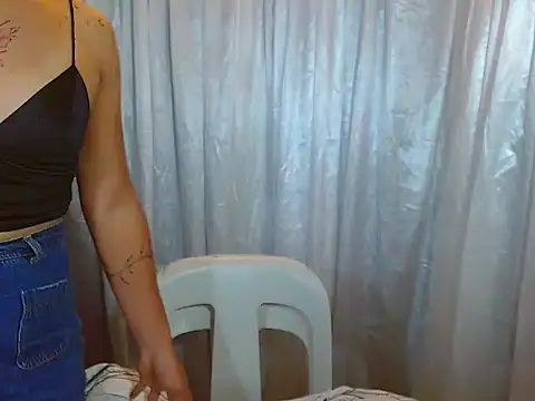 Snapshot of Seductive_akira11 chatting on 04.25.26 Seductive akira11 online show from 04.25.26