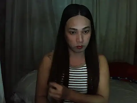Snapshot of beatiful_lust chatting on 06.13.26 beatiful lust online show from 06.13.26