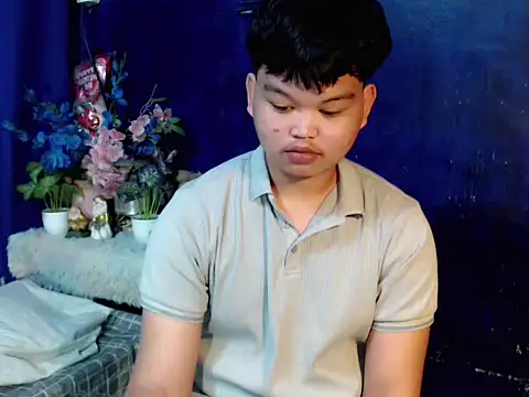 Reynelcock online show from 02.12.26