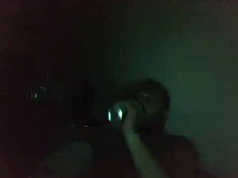 Snapshot of Negovotoo chatting on 09.15.25 Negovotoo online show from 09.15.25