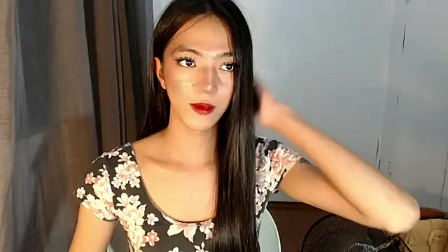 Snapshot of slimladyxoxo chatting on 09.08.25 slimladyxoxo online show from 09.08.25