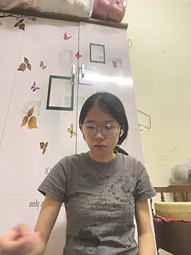 meomeo2k6 online show from 10.24.25